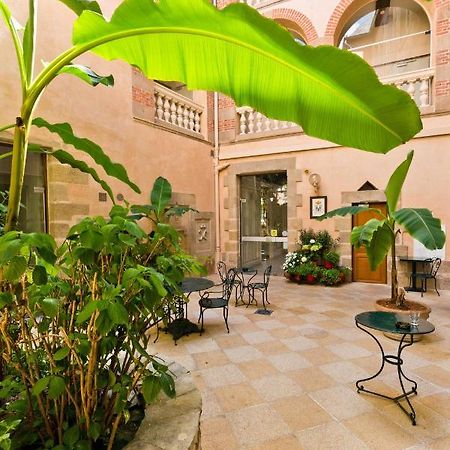 Hotel Montespan Bourbon-lʼArchambault Exterior foto