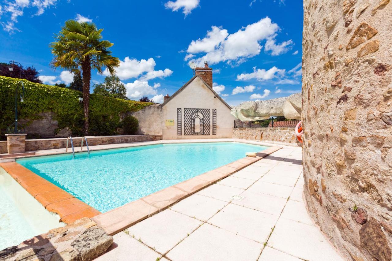 Hotel Montespan Bourbon-lʼArchambault Exterior foto